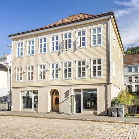 Lejlighed Perfect Location By Bryggen *