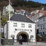 Perfect Location By Bryggen Apartman